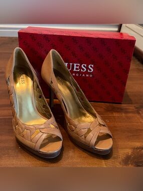 GUESS Tan Woven Peep-Toe Platform Pumps